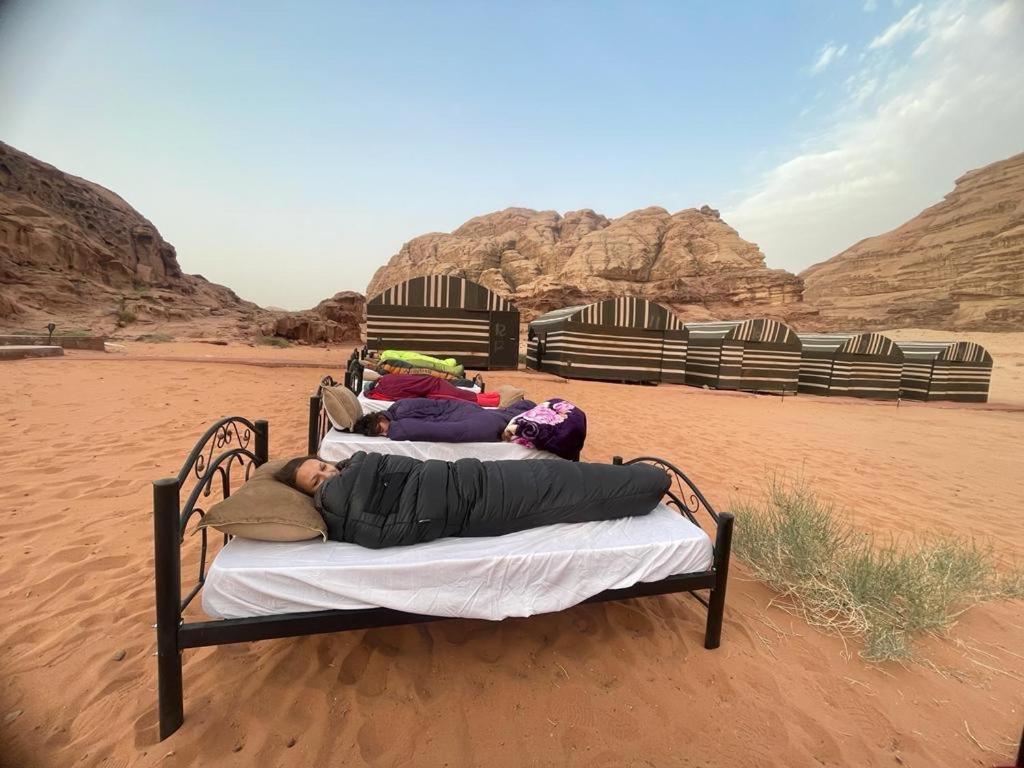 Bedouin Holidays Camp&Jeep Tours Wadi Rum Extérieur photo